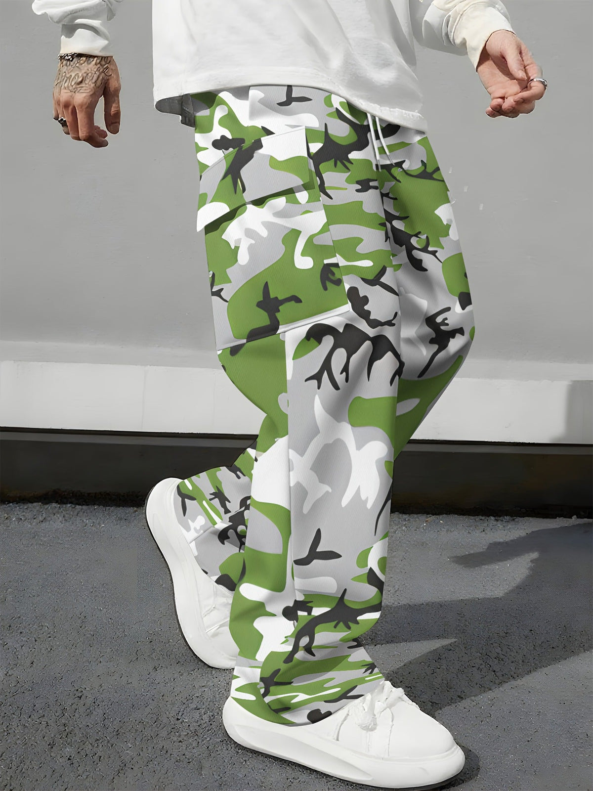 Pink Camo Cargo Pants – Loose-Fit Printed Casual Trousers