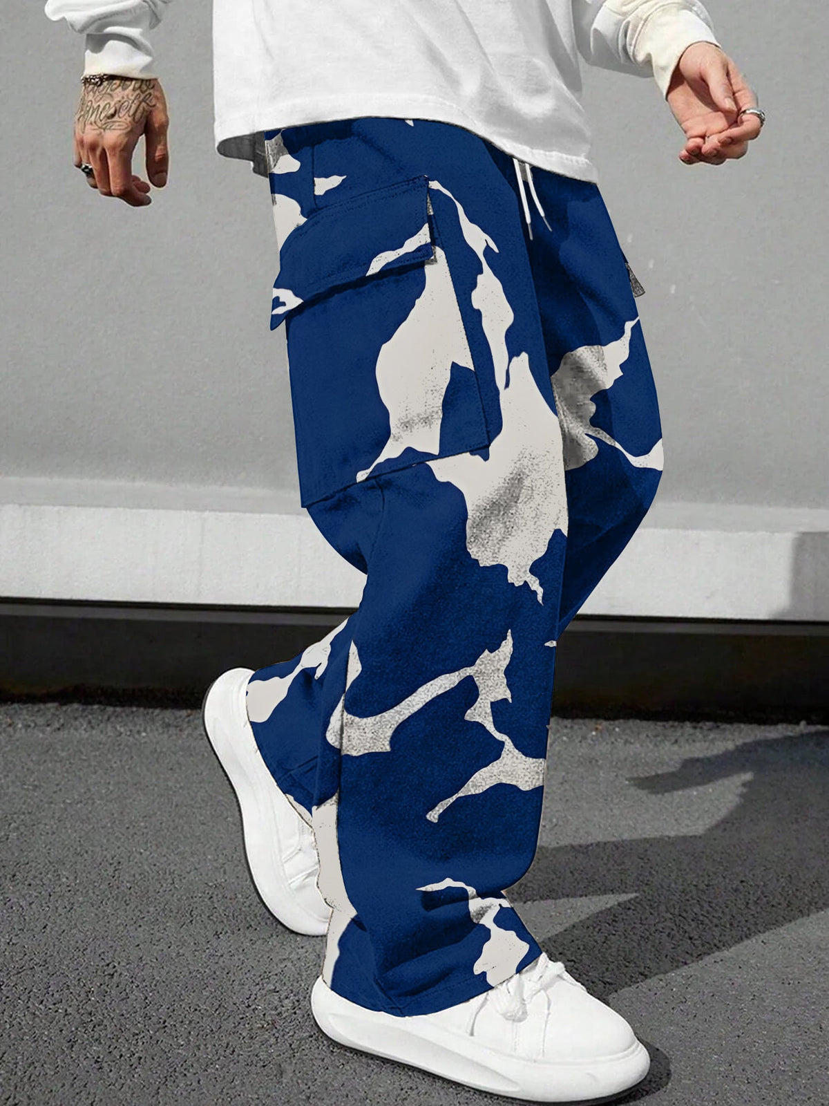 Pink Camo Cargo Pants – Loose-Fit Printed Casual Trousers