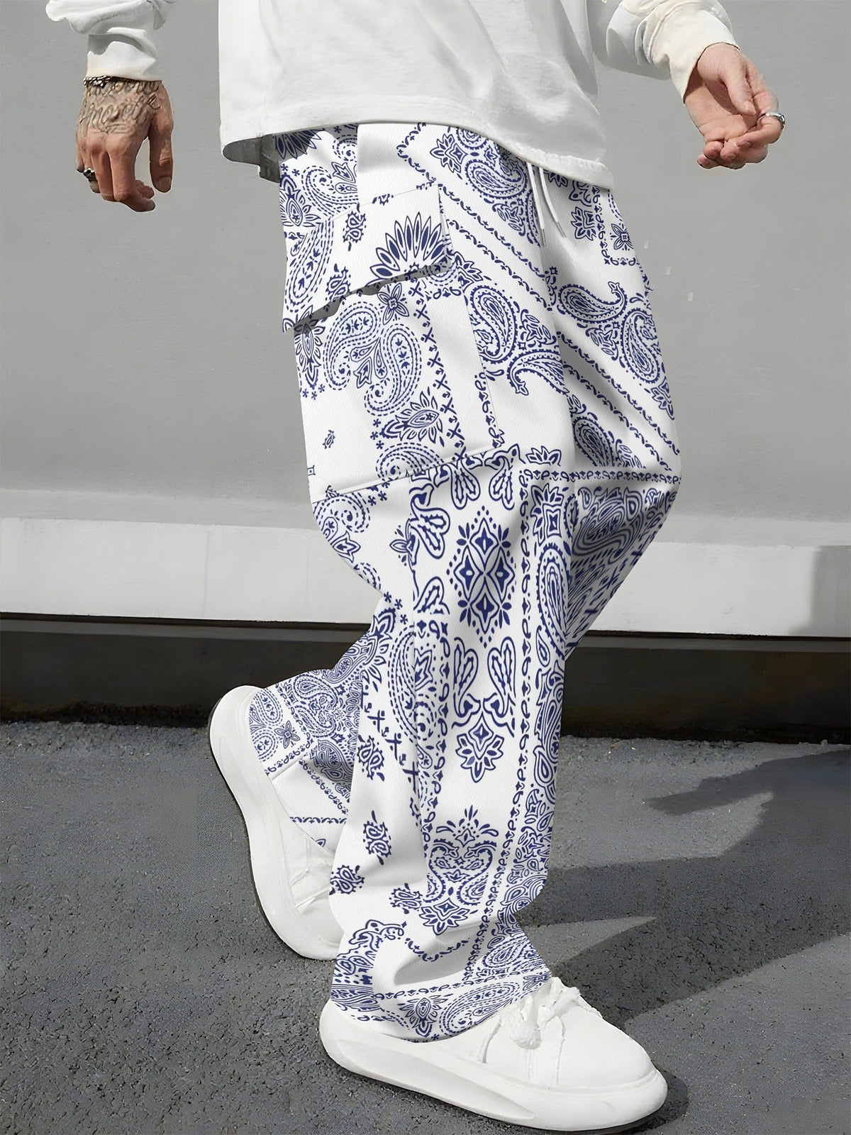 Pink Camo Cargo Pants – Loose-Fit Printed Casual Trousers