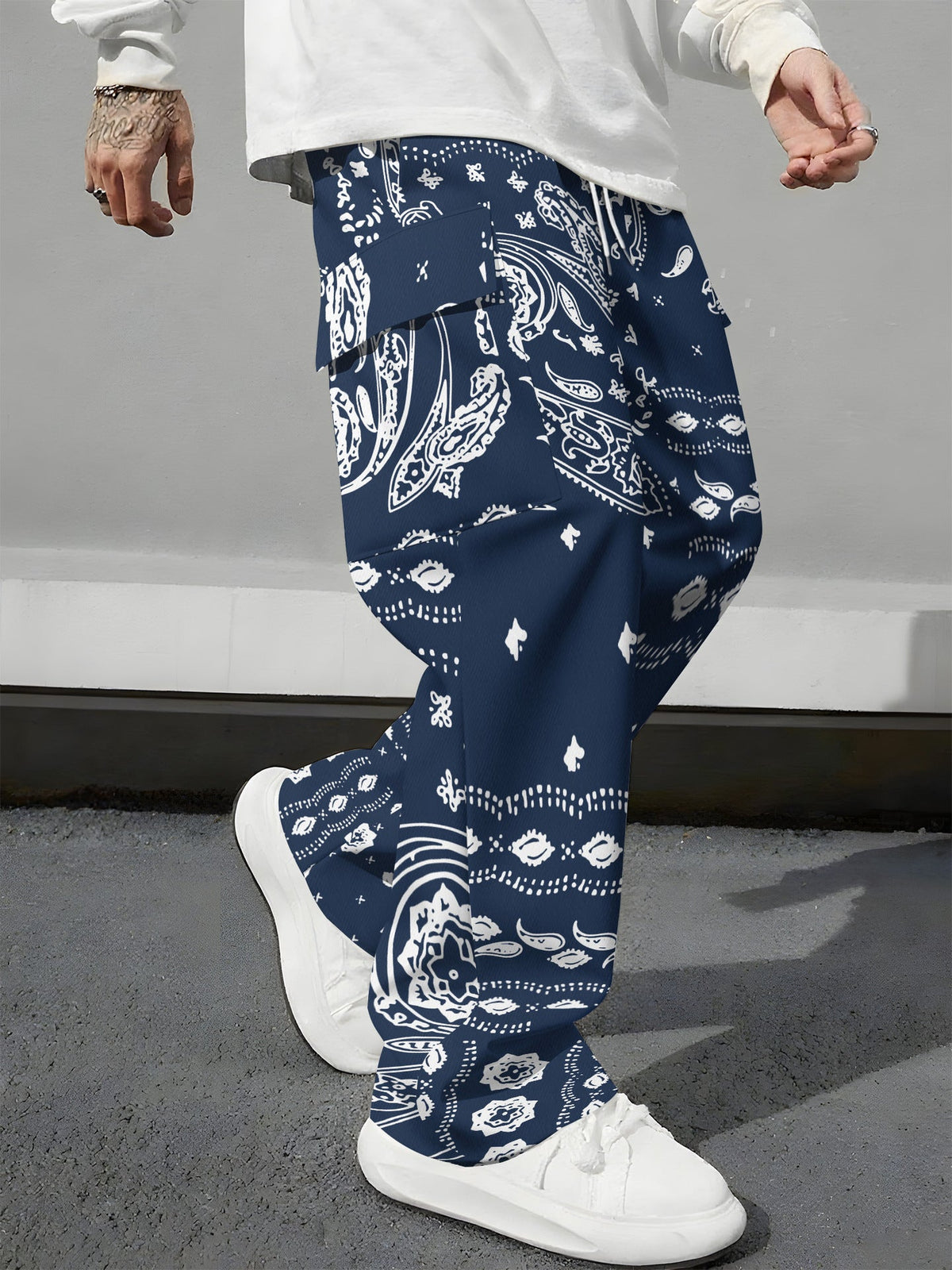 Pink Camo Cargo Pants – Loose-Fit Printed Casual Trousers